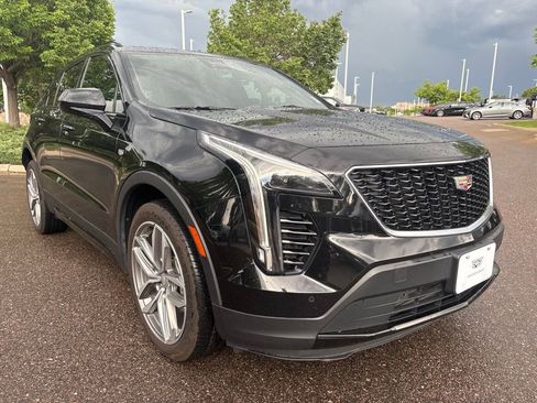Used 2020 Cadillac XT4 Sport w/ Cold Weather Package AWD/4WD image 7
