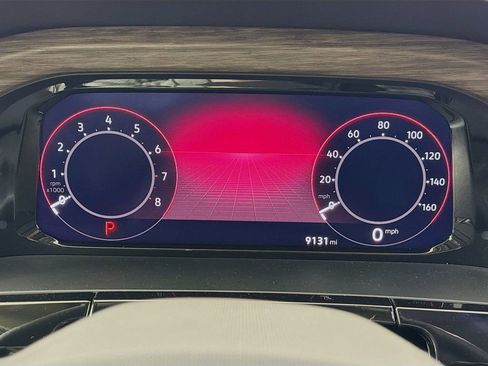 Used 2025 Volkswagen Atlas SEL Premium R-Line image 13