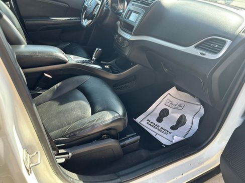 Used 2012 Dodge Journey R/T image 12