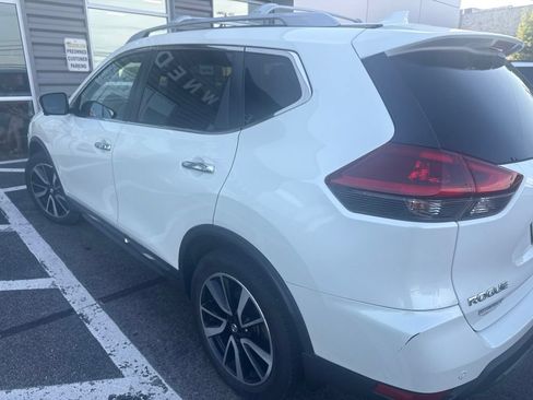 Used 2020 Nissan Rogue SL AWD/4WD image 8