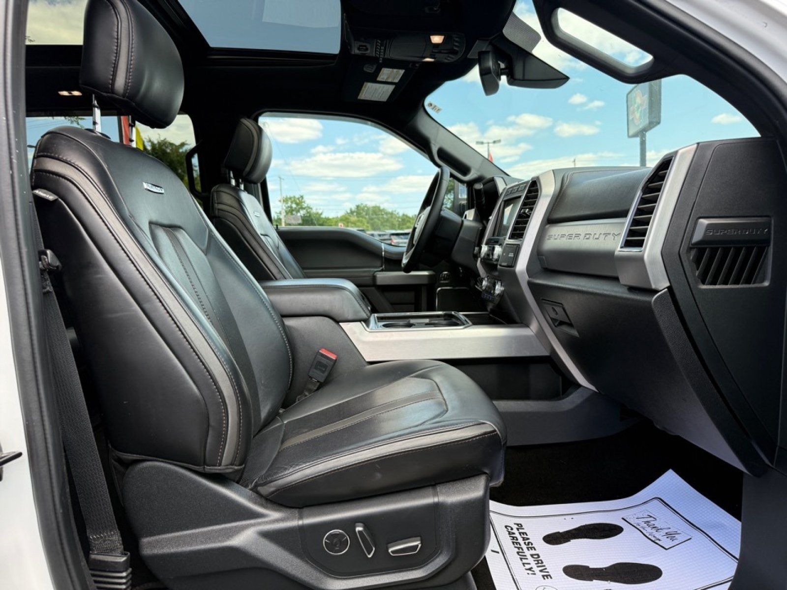 Used 2019 Ford F350 Platinum w/ Platinum Ultimate Package AWD/4WD image 28