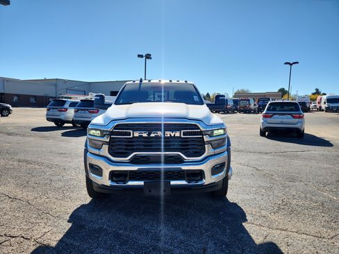 New 2026 RAM 5500 Tradesman image 9