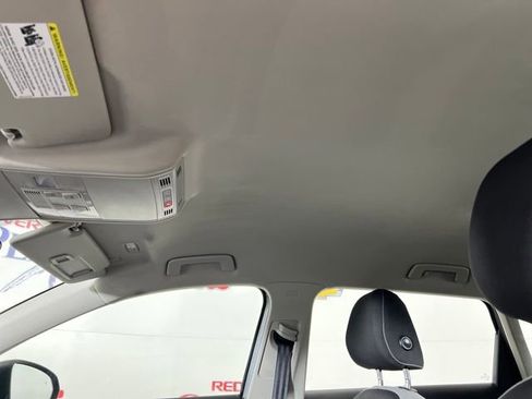 Used 2024 Volkswagen Taos S image 20