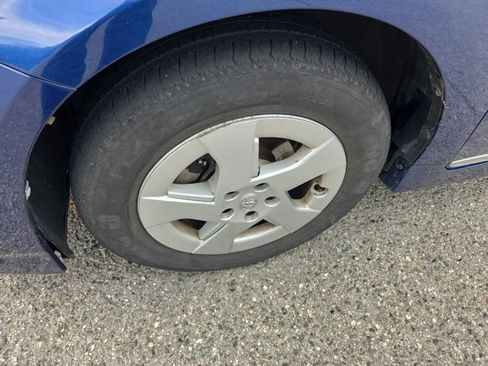 Used 2011 Toyota Prius Two FWD image 9