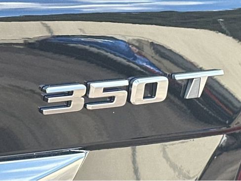 New 2026 Cadillac XT5 Luxury w/ LPO, Floor Liner Package FWD image 9
