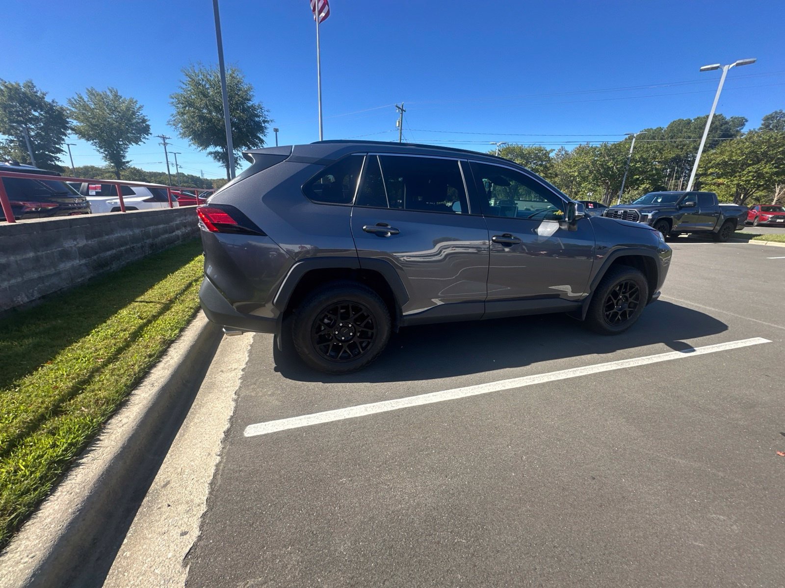 Used 2024 Toyota RAV4 XLE w/ Convenience Package FWD image 22