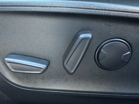 Certified 2022 Ford Escape SE w/ SE Sport Appearance Package image 18