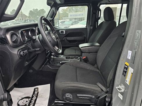 Used 2021 Jeep Wrangler Unlimited Sport image 9