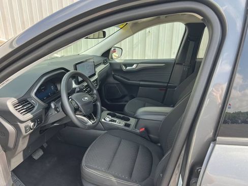 Used 2023 Ford Escape Active w/ Tech Pack #2 AWD/4WD image 12
