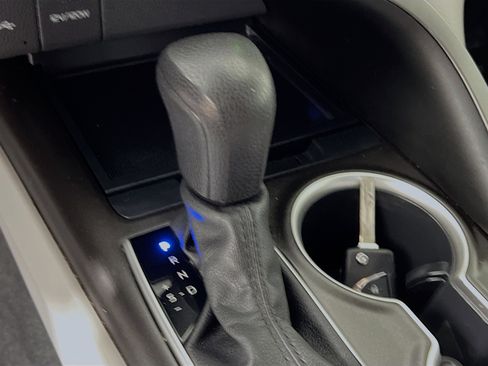 Used 2022 Toyota Camry LE image 24