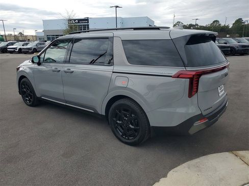 New 2026 Kia Carnival SX Prestige image 3