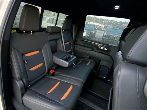 Used 2026 GMC Sierra 2500 AT4 w/ AT4 Premium Plus Package image 18