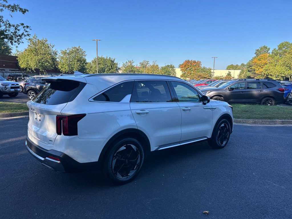 Used 2025 Kia Sorento SX Prestige AWD/4WD image 3