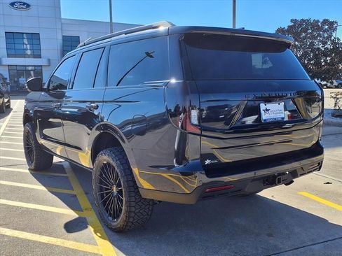 New 2025 Ford Expedition Active AWD/4WD image 4