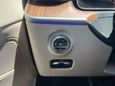 Certified 2023 Mercedes-Benz C 300 Sedan image 27