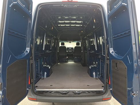 Used 2026 Mercedes-Benz Sprinter 2500 image 29