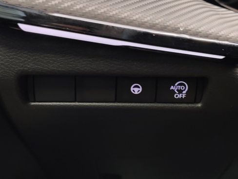 Used 2025 Nissan Kicks SR FWD image 25