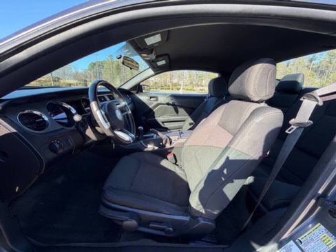 Used 2014 Ford Mustang Coupe image 9