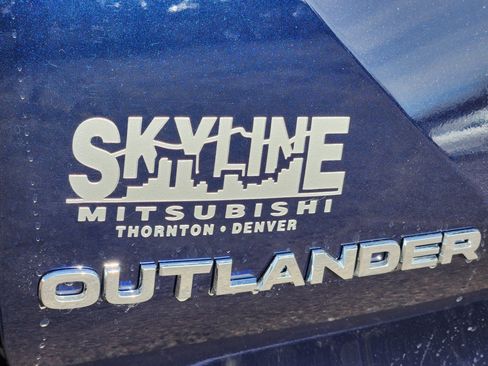 New 2025 Mitsubishi Outlander SEL image 9