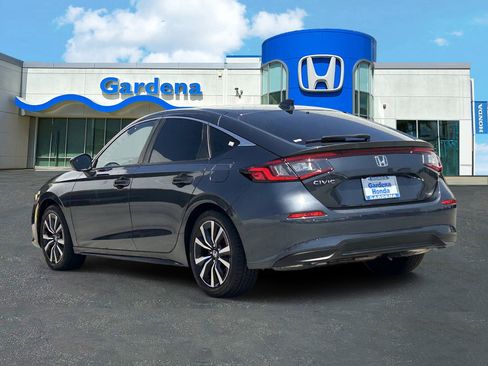 Certified 2024 Honda Civic EX-L image 4