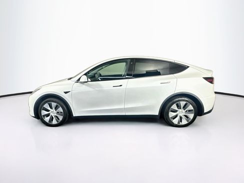 Used 2021 Tesla Model Y Long Range AWD/4WD image 4