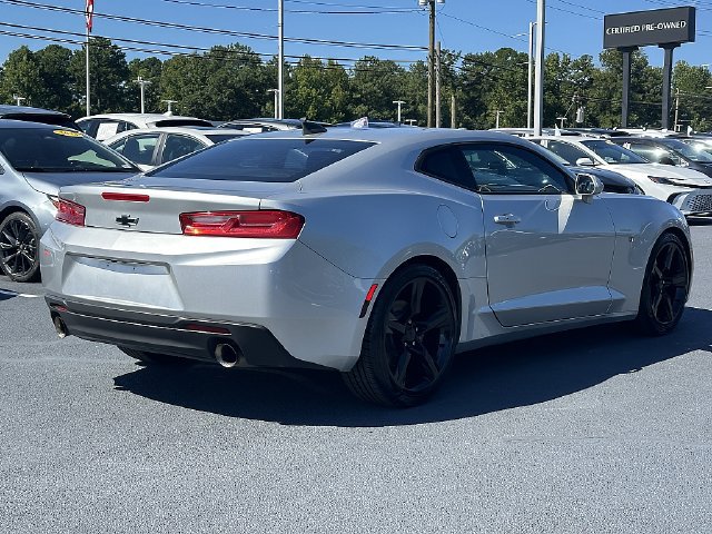Used 2018 Chevrolet Camaro LT RWD image 8
