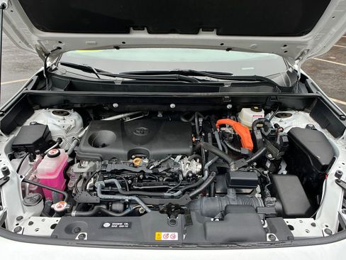 Used 2024 Toyota RAV4 XLE w/ Convenience Package image 23