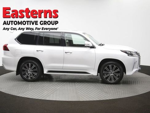 Used 2018 Lexus LX 570 4WD w/ Luxury Package image 56