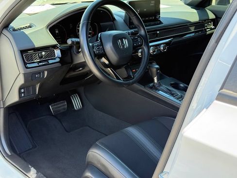Used 2024 Honda Civic Sport image 7