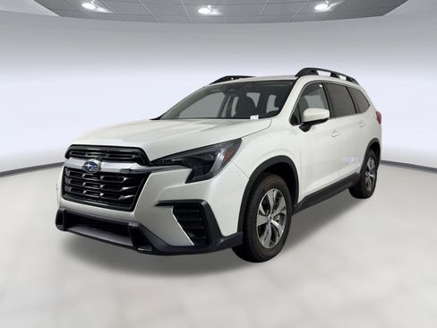Used 2025 Subaru Ascent Premium AWD/4WD image 1