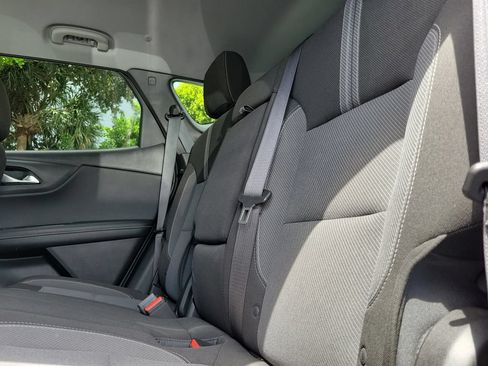 Used 2025 Chevrolet Blazer LT FWD image 14