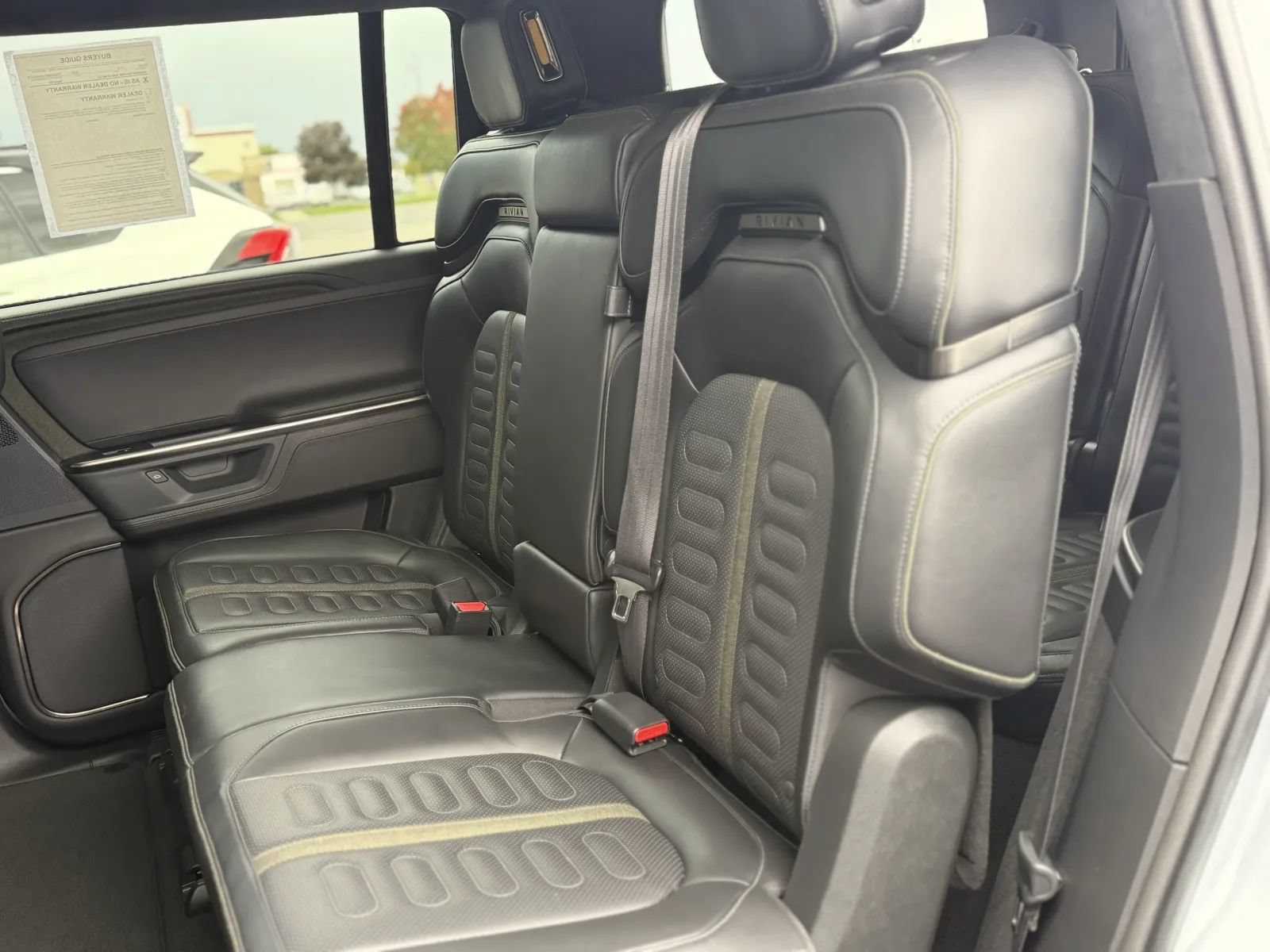 Used 2025 Rivian R1S Adventure Dual AWD/4WD image 17