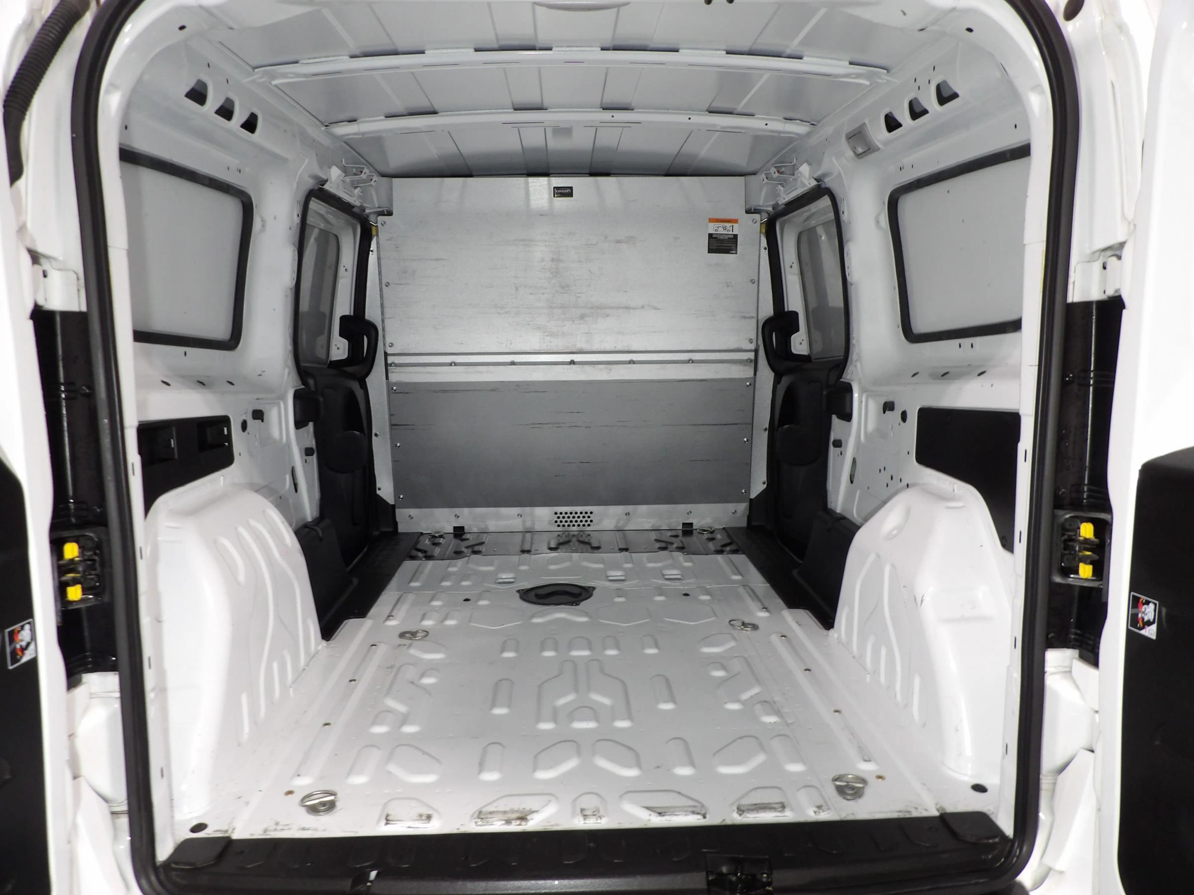Used 2022 RAM ProMaster City Tradesman FWD image 9
