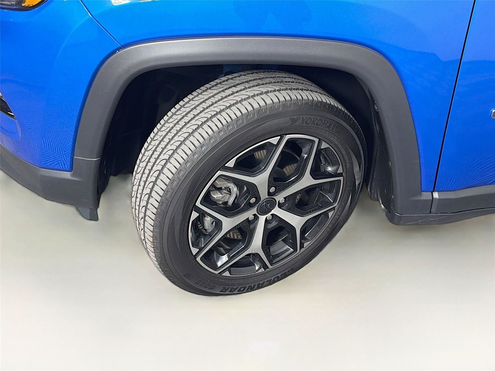 Used 2025 Jeep Compass Limited AWD/4WD image 36