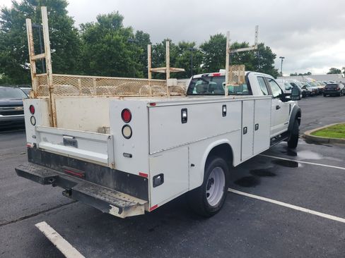 Used 2017 Ford F450 XL AWD/4WD image 3