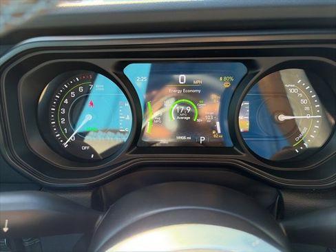 Used 2024 Jeep Wrangler High Altitude image 20