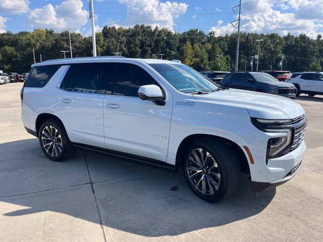 Used 2026 Chevrolet Tahoe High Country AWD/4WD image 11