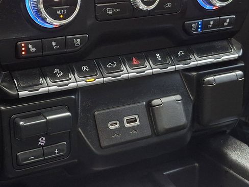 Used 2021 GMC Sierra 1500 AT4 w/ AT4 Preferred Package image 25