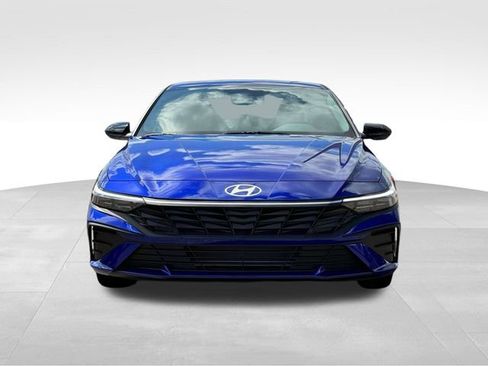 New 2025 Hyundai Elantra Sport image 12