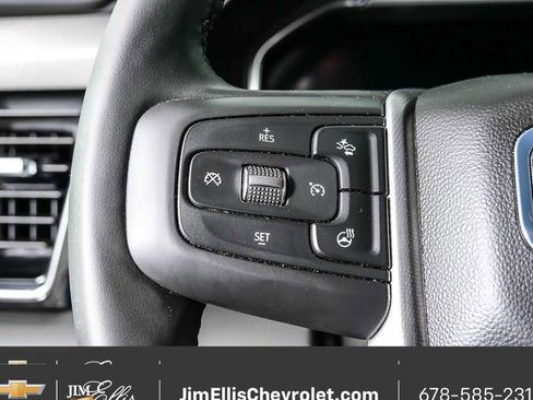 Used 2025 GMC Sierra 2500 Denali image 12