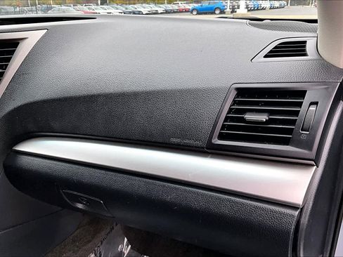 Used 2012 Subaru Legacy 2.5i Premium w/ All-Weather Pkg image 18