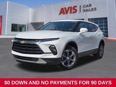 Used 2025 Chevrolet Blazer LT FWD image 1
