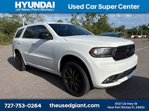 Used 2019 Dodge Durango SXT image 4
