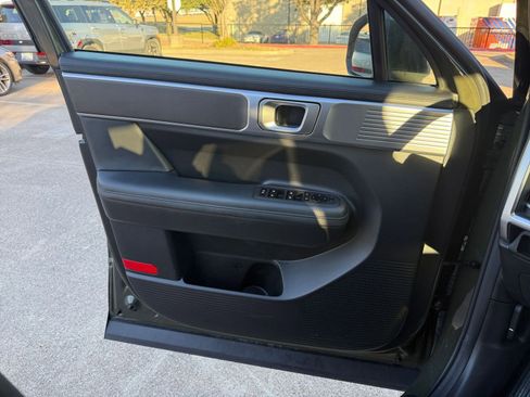 Used 2025 Hyundai Santa Fe SEL image 20