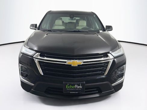 Used 2023 Chevrolet Traverse LS FWD image 2