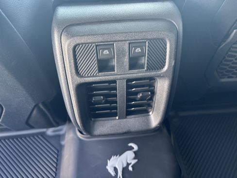 New 2025 Ford Bronco Badlands image 14