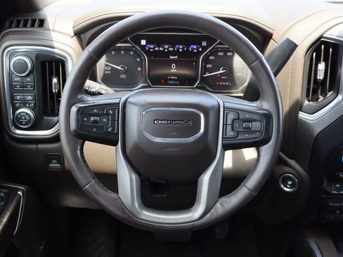 Used 2019 GMC Sierra 1500 Denali w/ Denali Ultimate Package AWD/4WD image 14