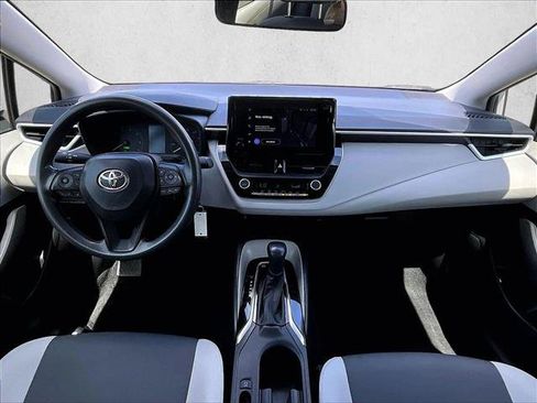 Used 2023 Toyota Corolla LE FWD image 16