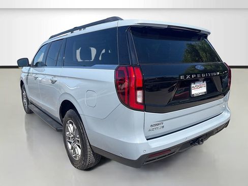 Used 2025 Ford Expedition Max Active AWD/4WD image 5