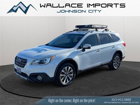 Used 2017 Subaru Outback 2.5i Touring image 2